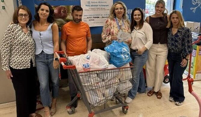 Ο Δήμος Βάρης Βούλας Βουλιαγμένης συγκέντρωσε τρόφιμα για το Κοινωνικό Παντοπωλείο