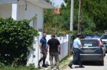 Με περισσότερες από 20 μαχαιριές δολοφονήθηκαν μάνα και γιος στο Αίγιο – Πώς έγινε το έγκλημα