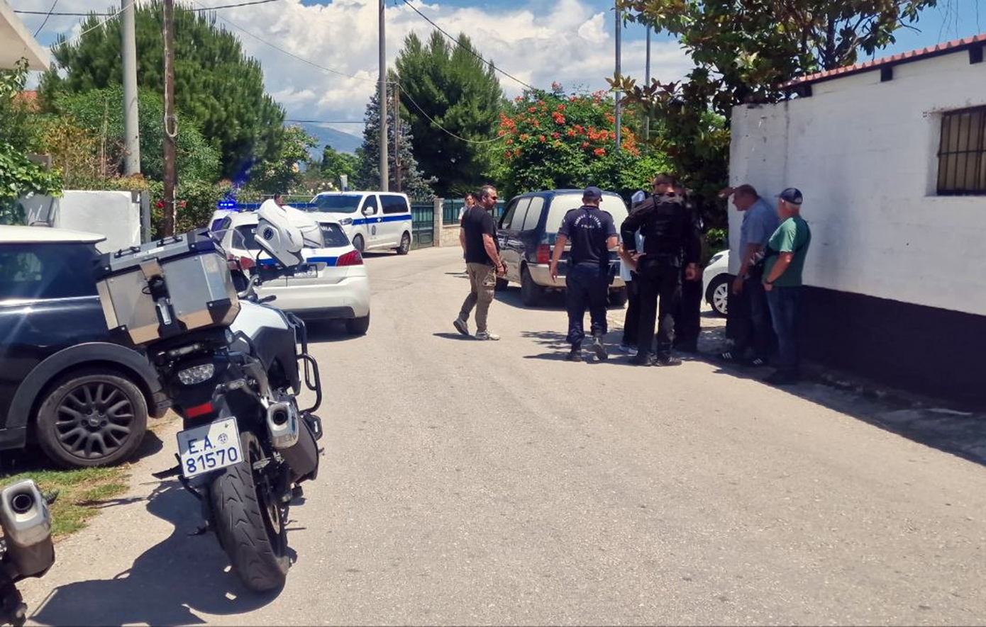 Έπλυνε εσώρουχα μετά το διπλό φονικό στο Αίγιο – Αποκαλύψεις για τον Ιταλό που προσήχθη
