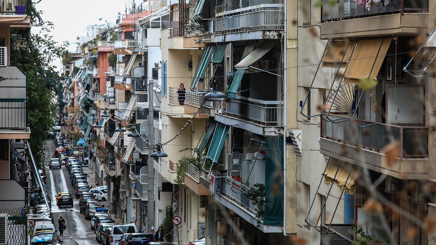 Από ελεγκτικό κόσκινο 5.900 μεταβιβάσεις ακινήτων και γονικές παροχές