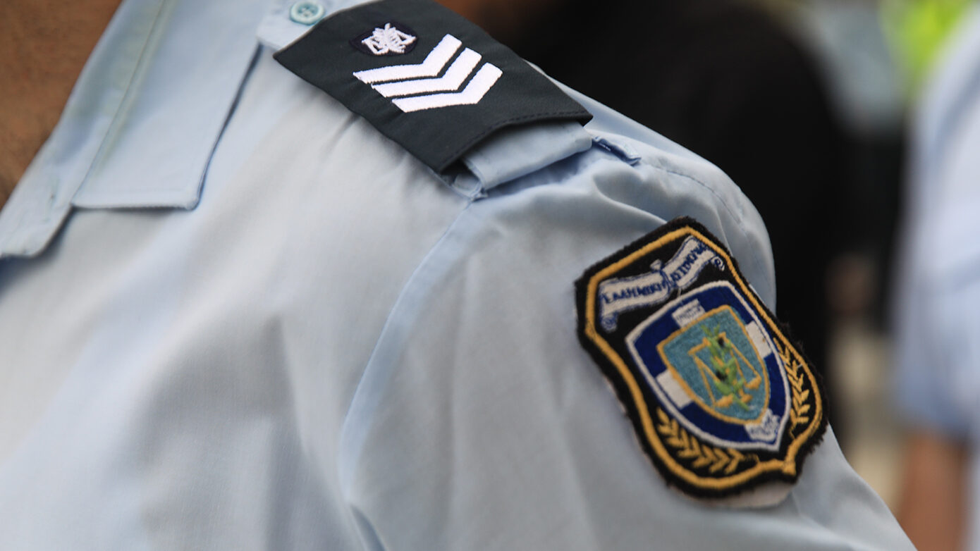 Σοκ από τη συμμορία ανηλίκων στα βόρεια προάστια: Πάτησαν αστυνομικό, τραυματίστηκε σοβαρά