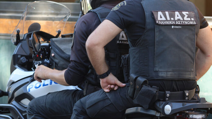 Πώς δρούσε το κύκλωμα κοκαΐνης με πρώην ποδοσφαιριστή, αστυνομικό και ειδικό φρουρό – Οι κωδικές ονομασίες που χρησιμοποιούσαν