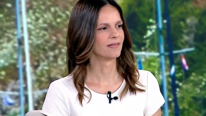 Έφη Αχτσιόγλου: Γιατί αποχωρήσαμε από τη Νέα Αριστερά και γιατί παρέδωσα τη βουλευτική μου έδρα