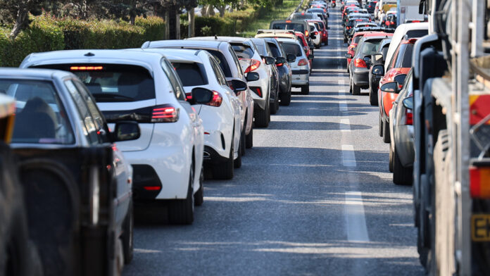 Η Ελλάδα παραμένει πάνω από τον ευρωπαϊκό μέσο όρο σε θανάτους από τροχαία παρά τη μείωση των τελευταίων ετών