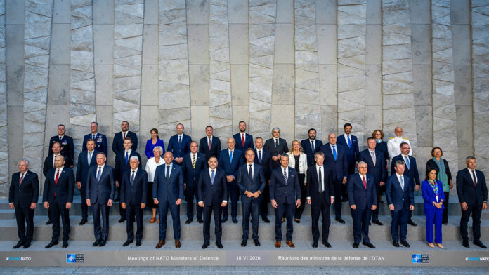 Μπαράζ κρίσιμων επαφών του Νίκου Δένδια στις Βρυξέλλες με φόντο τις νέες ισορροπίες στο ΝΑΤΟ