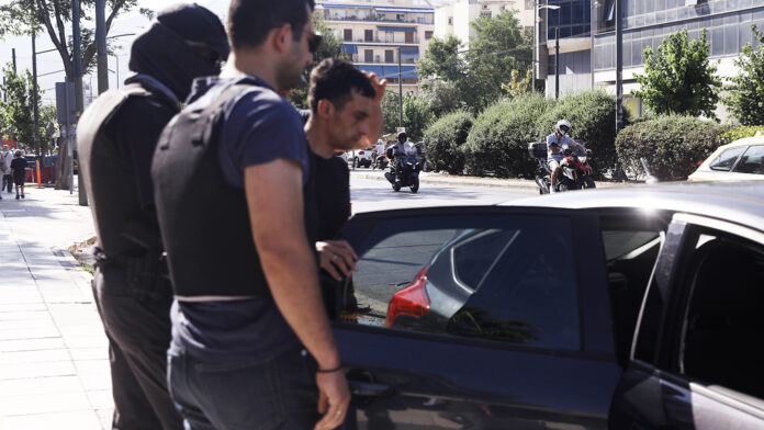Δίωξη για ανθρωποκτονία με δόλο στον 28χρονο για το συμβόλαιο θανάτου στα Εξάρχεια