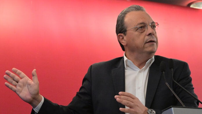 Φάμελλος: Αυστηρό μήνυμα για εσωκομματική πειθαρχία και σεβασμό των αποφάσεων