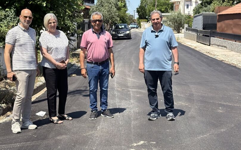Αυτοψία Δημάρχου σε έργα αποκατάστασης οδών στα Φάρσαλα