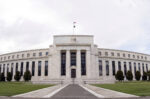 Fed: Πράσινο φως στα stress tests αμερικανικών τραπεζών παρά τις προβλέψεις για απώλειες 700 δισεκατομμυρίων
