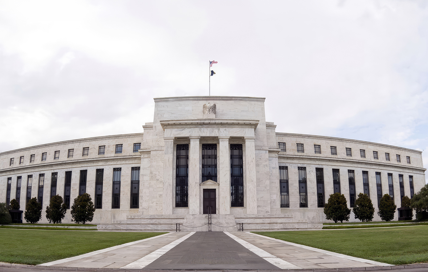 Fed: Πράσινο φως στα stress tests αμερικανικών τραπεζών παρά τις προβλέψεις για απώλειες 700 δισεκατομμυρίων