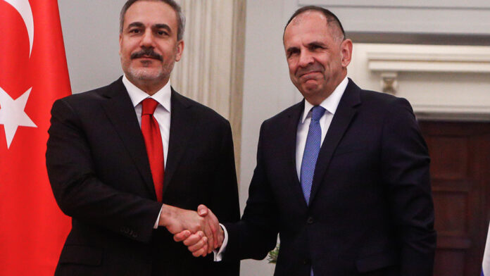Γεραπετρίτης-Φιντάν στη Σόφια: Η Αθήνα προειδοποιεί κατά μονομερών ενεργειών στη θάλασσα