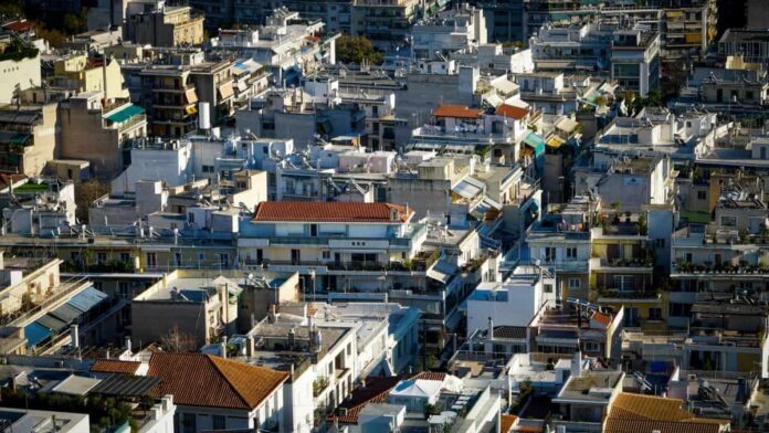 Έφοδος των «Αδιάφθορων» σε πολεοδομίες της Αττικής και έξι συλλήψεις για διαφθορά – Κατασχέθηκαν πάνω από 330.000 ευρώ