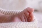 Αύξηση γεννήσεων σε Κρήτη και Βόρειο Αιγαίο την ώρα που το δημογραφικό πρόβλημα απειλεί τη βιωσιμότητα της χώρας