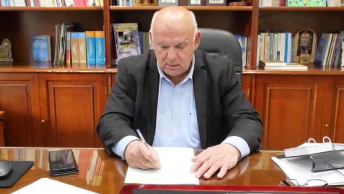 Δήμαρχος Γρεβενών: «Η αυστηρή υπηρεσιακή κριτική δεν ταυτίζεται με παράνομη συμπεριφορά»