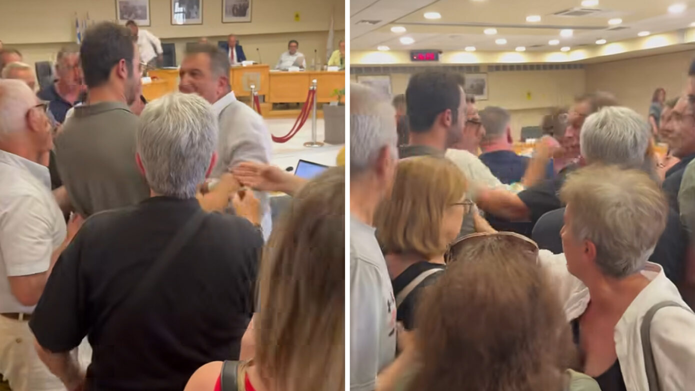 Άγριος χαμός στο Δημοτικό Συμβούλιο στην Ηλιούπολη – Πιάστηκαν στα χέρια οι δημοτικοί σύμβουλοι