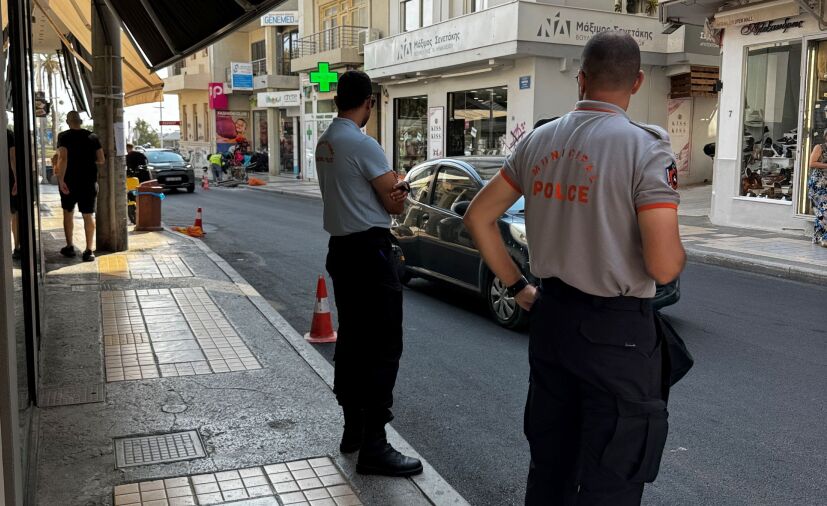 Δημοτική Αστυνομία Ηρακλείου: ενισχύει τους ελέγχους στους δημόσιους χώρους