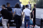 18χρονος παρουσιάστηκε στη ΓΑΔΑ για τη συμπλοκή στην Καλλιθέα – Στο μικροσκόπιο το DNA από παπούτσι