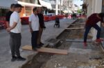 Αυτοψία του Δημάρχου Καρδίτσας σε εργασίες ανακατασκευής πεζοδρομίων