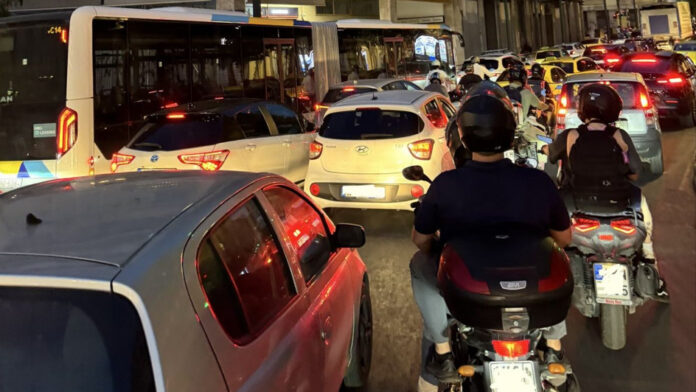Μπακογιάννη για το κλείσιμο δρόμων λόγω αγώνα δρόμου: «Η Αθήνα έπαθε έμφραγμα»
