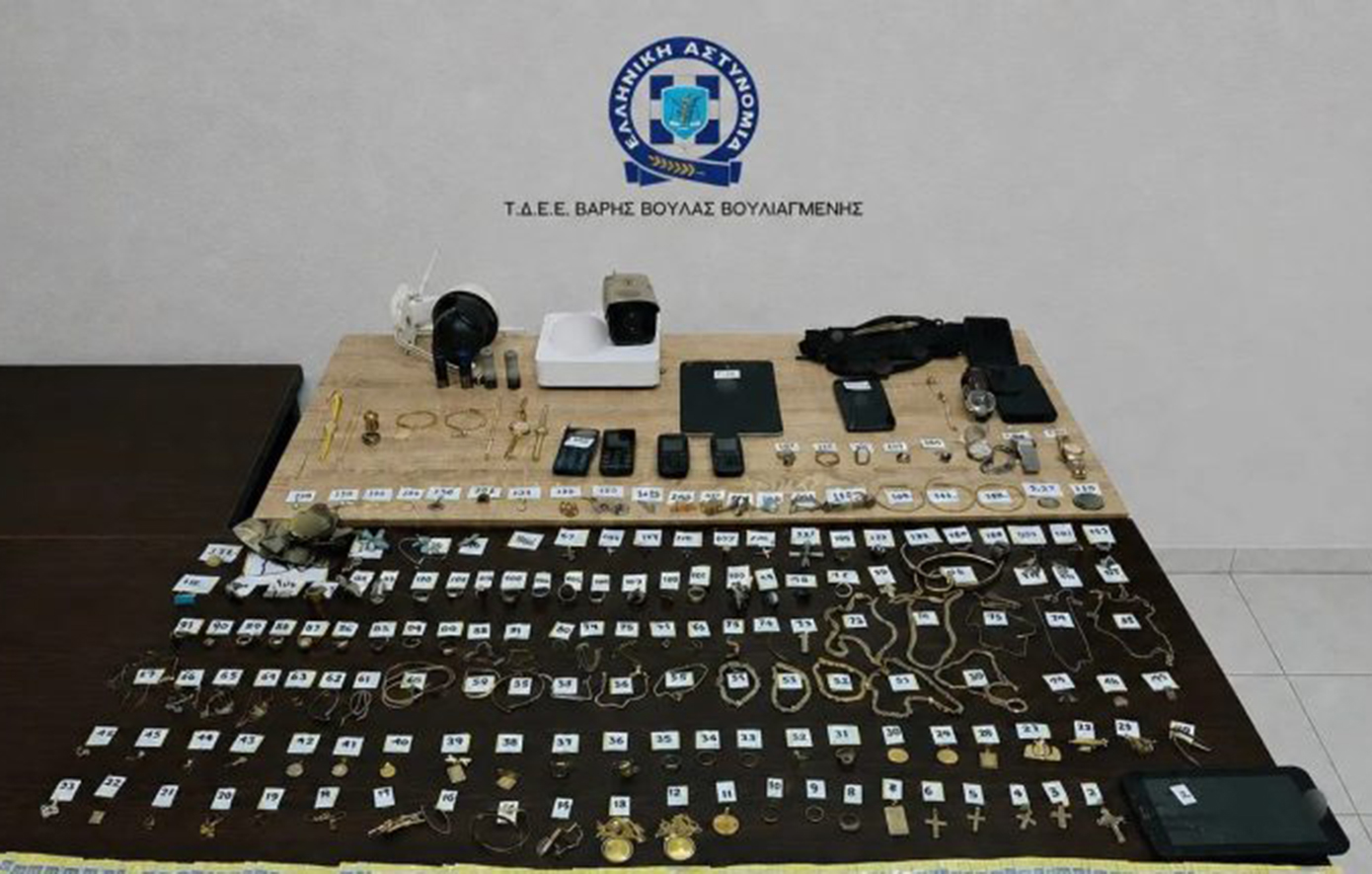 Απατεώνες άρπαξαν 40.000 ευρώ από ηλικιωμένη στη Βάρη – Προσποιήθηκαν τους υπαλλήλους του ΔΕΔΔΗΕ