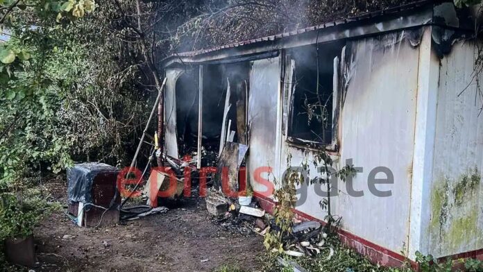Τα τέσσερα νεκρά αδέρφια έμεναν 30 χρόνια στο κοντέινερ – «Δίπλα ήταν το σπίτι που είχε καταστραφεί από τον σεισμό»