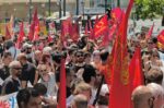 Απεργιακή κινητοποίηση εργαζομένων στον Επισιτισμό και στον Τουρισμό – «Δεν μπορούμε πια να δουλεύουμε εφταήμερα και 15ωρα»