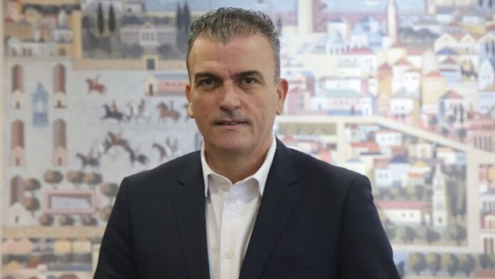 Θ. Μαμάκος: «Καταδικαστέα τα επεισόδια-δεν βοηθούν το μέλλον της ΑΕΛ»