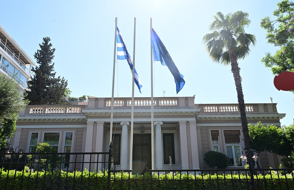 Ο κύβος ερρίφθη: Δεν αποκλείονται και σήμερα οι αλλαγές στο κυβερνητικό σχήμα
