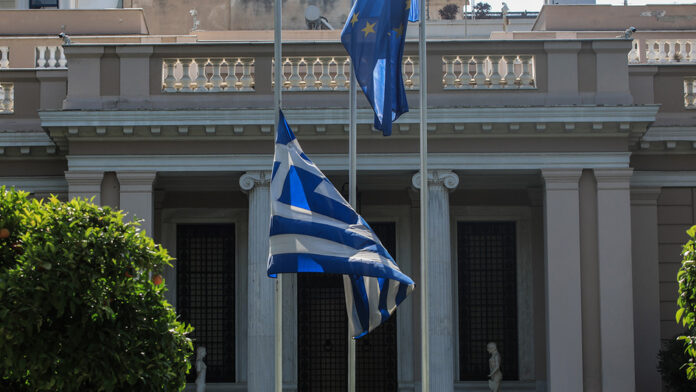 Ανακοινώθηκαν οι αλλαγές στην κυβέρνηση: Στο Μεταφορών ο Κώτσηρας, στο Οικονομικών ο Μαρκόπουλος, στο ΥΠΕΞ ο Χατζηβασιλείου