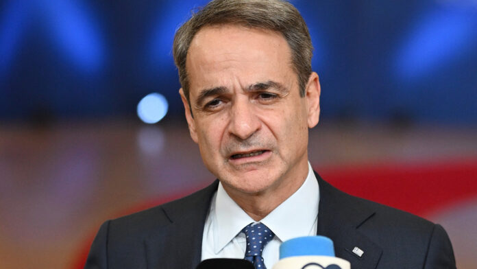 Κυβερνητική ατζέντα σε δύο μέτωπα: Βρυξέλλες και μάχη κατά της ακρίβειας