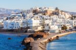 «Προσιτή και ανεπιτήδευτη»: Η Νάξος κερδίζει νέα εγκώμια του διεθνούς Τύπου