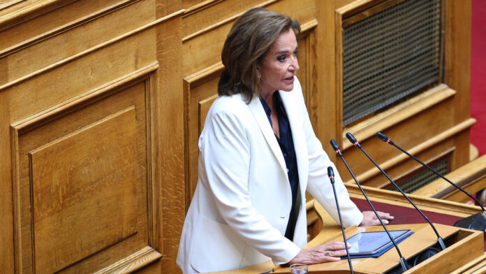 Nτόρα Μπακογιάννη: Η διαδικασία της αναθεώρησης έχει ανάγκη την ουσιαστική συνεισφορά όλων και όχι επαναστατική γυμναστική