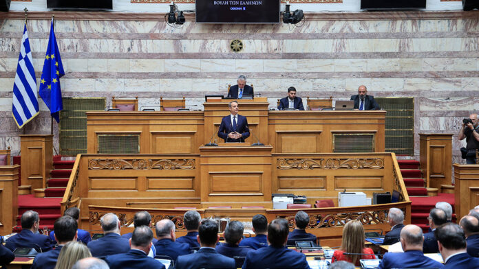 «Αυλαία» για την συνταγματική αναθεώρηση στη Βουλή – Τι προβλέπει η πρόταση της ΝΔ