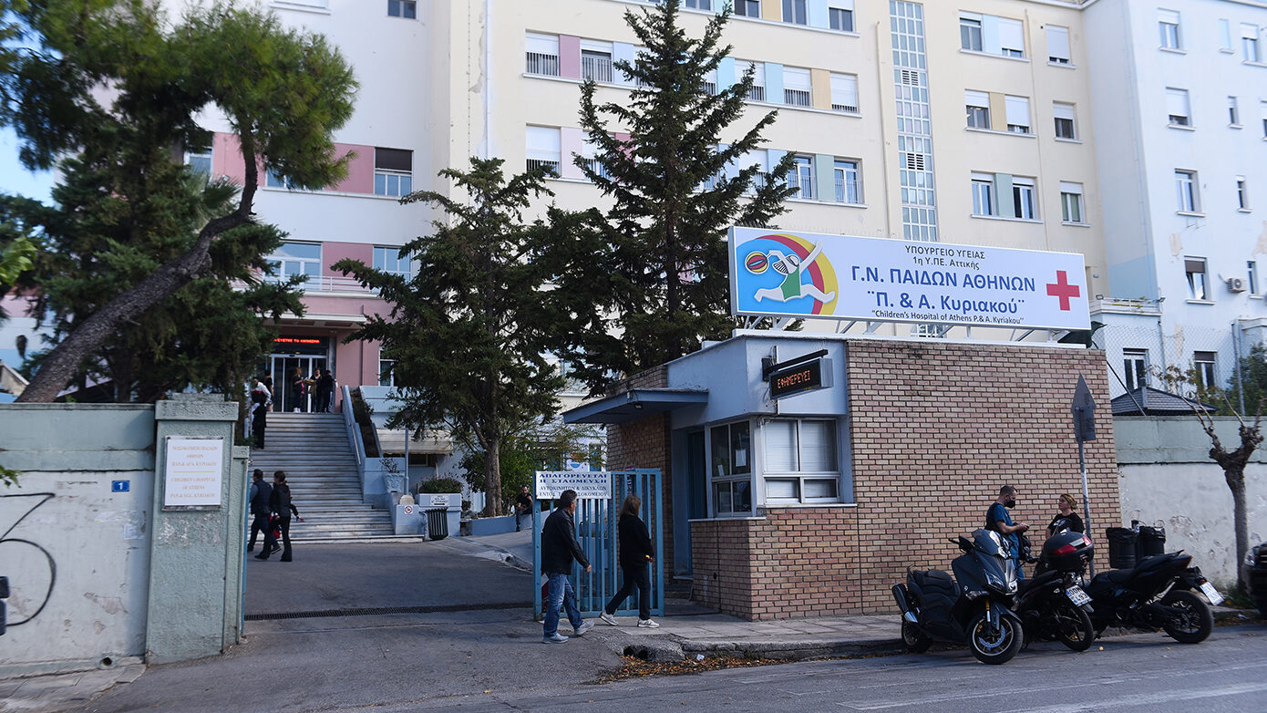 Σε κρίσιμη κατάσταση βρέφος 4 μηνών μετά από τροχαίο στο Κρανίδι