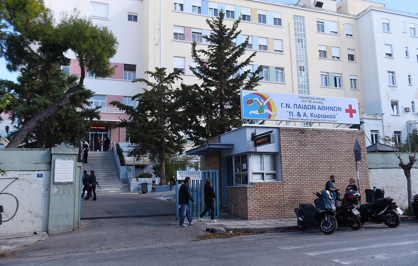 Σε κρίσιμη κατάσταση βρέφος 4 μηνών μετά από τροχαίο στο Κρανίδι