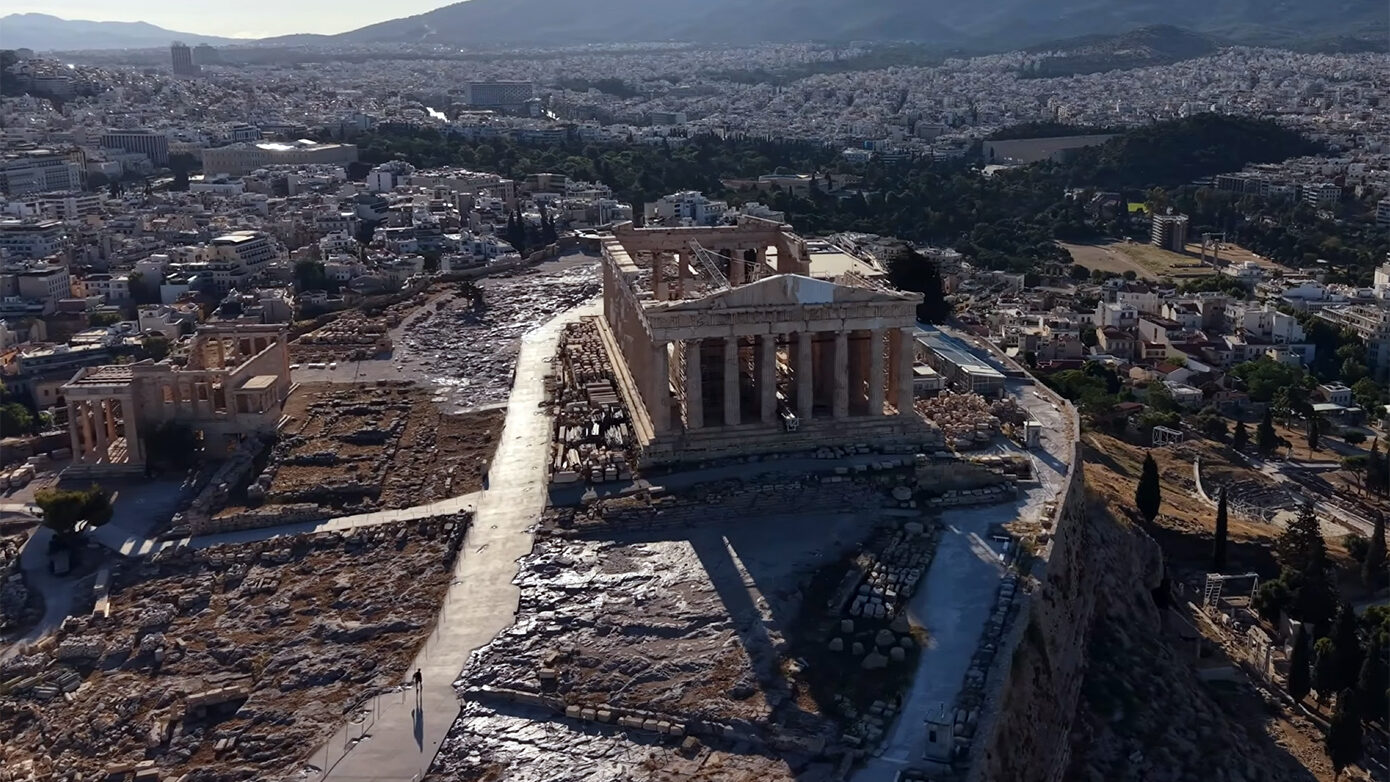 Παρθενώνας από ψηλά μετά την αποκατάσταση του δυτικού αετώματος έπειτα από 220 χρόνια