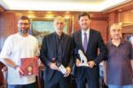 Δήμαρχος Πειραιά: Συνάντηση με τον Πρέσβη της Δημοκρατίας της Μολδαβίας
