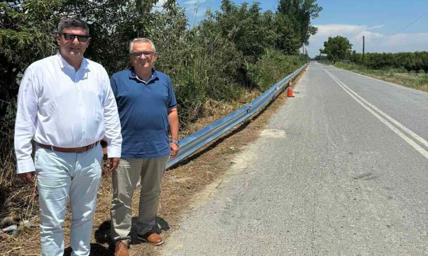 Αυτοψία Δημάρχου Πέλλας σε εργασίες τοποθέτησης στηθαίων ασφαλείας