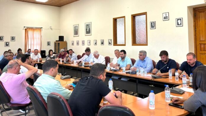Περιφέρεια Στερεάς Ελλάδας: Ξεκινά η ανάπλαση του ιστορικού κέντρου Σπερχειάδας και νέο έργο στο ΚΥ Μακρακώμης