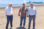 Σε εξέλιξη οι εργασίες καθαρισμού των ακτών του Δήμου Πύργου