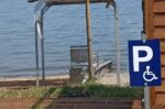Ράμπες αυτόνομης πρόσβασης Α.με.Α. σε πέντε παραλίες του Δήμου Αλμυρού