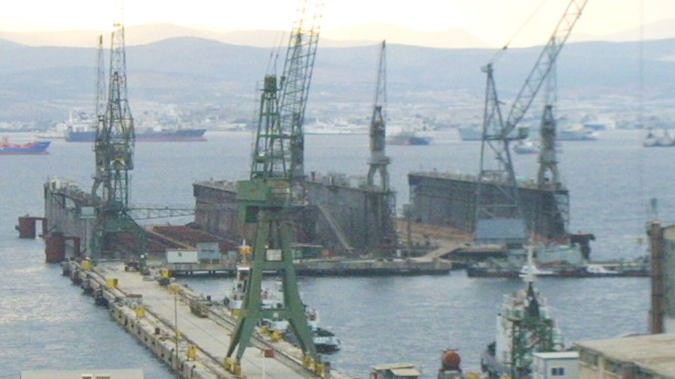 Συμφωνία συνεργασίας μεταξύ Ναυπηγείων Σκαραμαγκά και Hyundai – Επικεντρώνεται σε επισκευές πολεμικών πλοίων και σκαφών Λιμενικού