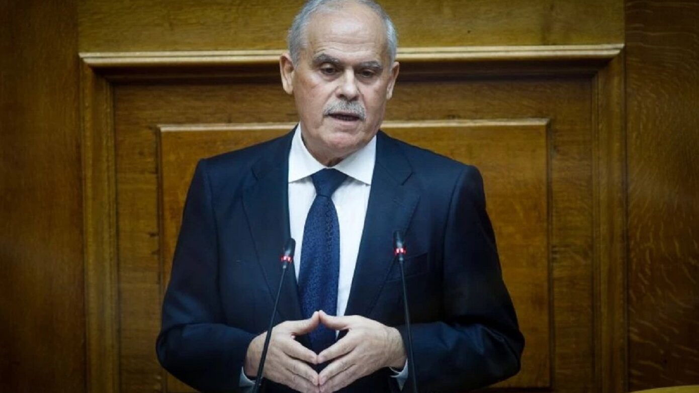 Ο Κυριάκος Μητσοτάκης στην Κόρινθο την Τετάρτη για το ύστατο αντίο στον Νίκο Ταγαρά