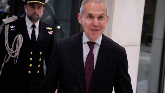 Ξεκάθαρη δήλωση Δαβάκη ότι δεν αλλάζει τίποτα στην υγειονομική περίθαλψη των αποστράτων και των οικογενειών τους