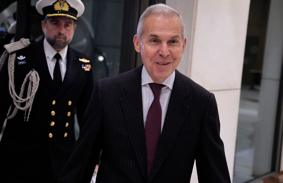 Ξεκάθαρη δήλωση Δαβάκη ότι δεν αλλάζει τίποτα στην υγειονομική περίθαλψη των αποστράτων και των οικογενειών τους