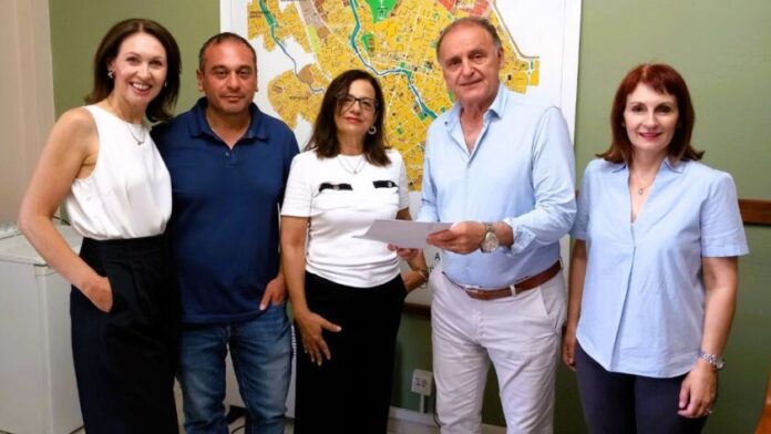 Δ. Τρικκαίων: Ανταποδοτικό όφελος σε οικογένειες από την ανακύκλωση ρούχων