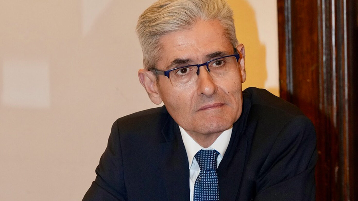 Ο Άγγελος Τσιγκρής παρουσίασε το νέο του βιβλίο «Όψεις της Βίας» στην Αθήνα