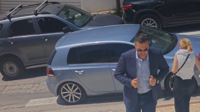Ο Αλέξης Τσίπρας στην κηδεία του Νάσου Αθανασίου – Δείτε το βίντεο