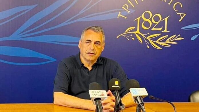 Κ. Τζιούμης: Στηρίζουμε έμπρακτα τις οικογένειες και τα παιδιά της Τρίπολης
