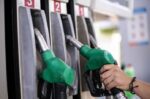 Αμόλυβδη: Κατά 15 λεπτά το λίτρο υποχώρησε μέσα σε έναν μήνα – Μήνυμα Μητσοτάκη και Μαρινάκη για περαιτέρω μείωση